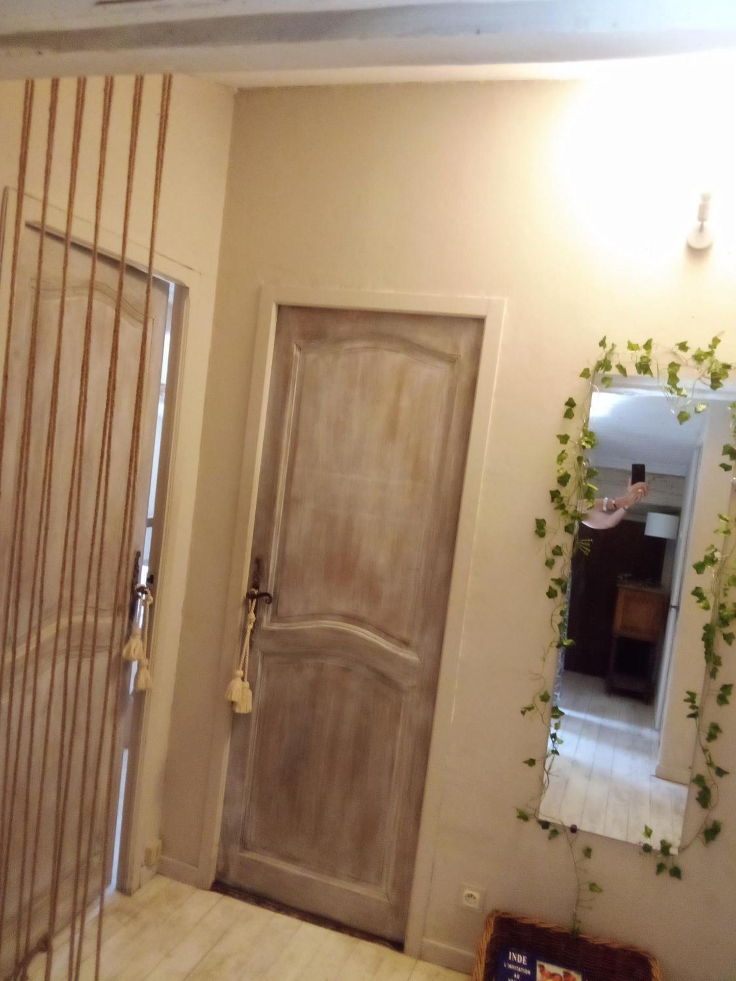 La Maison Perchee Aigues-Mortes Rom bilde